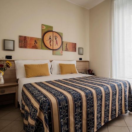 Hotel Bridge Rimini Dış mekan fotoğraf