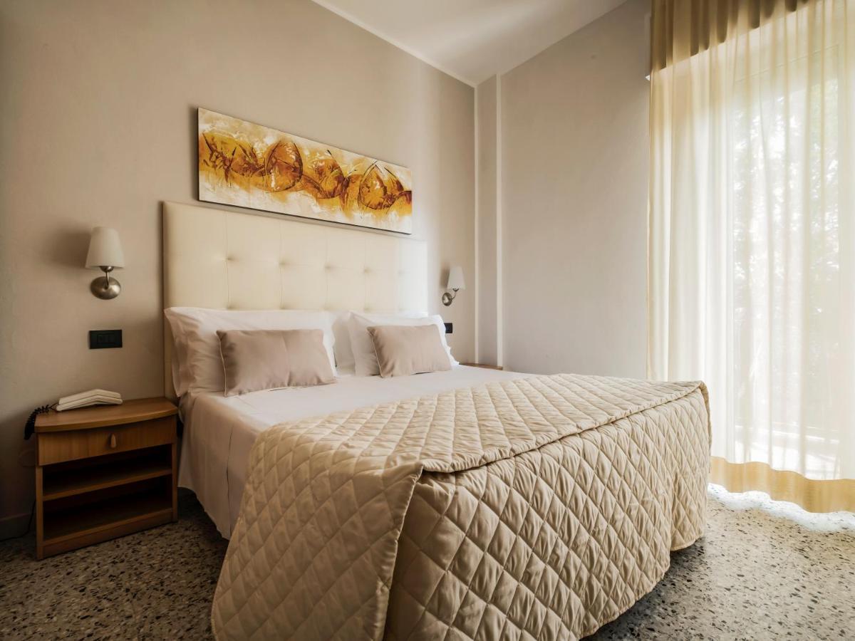 Hotel Bridge Rimini Dış mekan fotoğraf