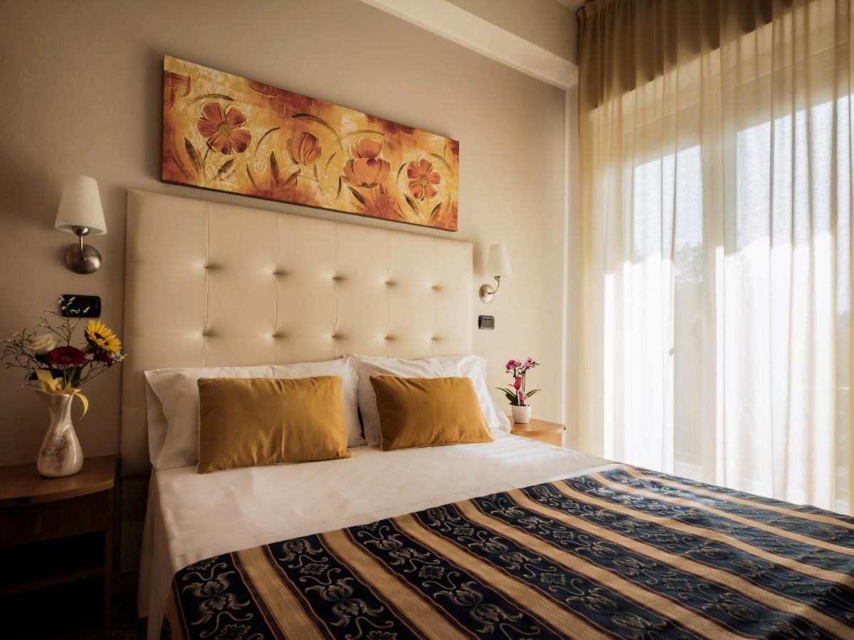 Hotel Bridge Rimini Dış mekan fotoğraf