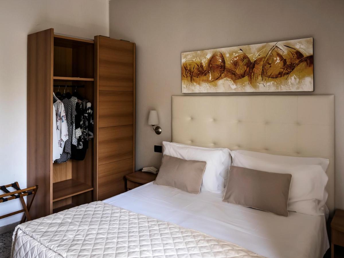 Hotel Bridge Rimini Dış mekan fotoğraf