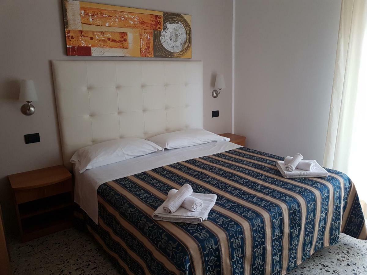 Hotel Bridge Rimini Dış mekan fotoğraf