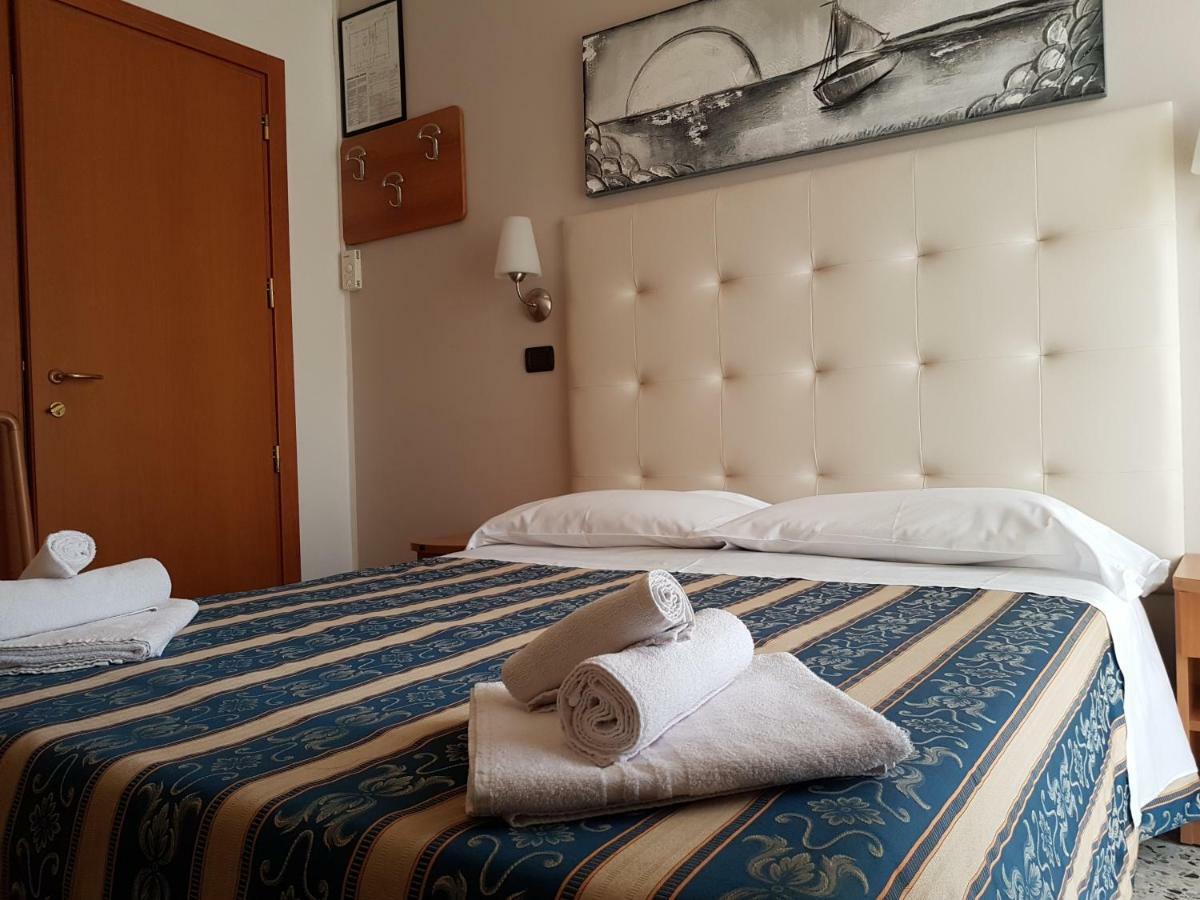 Hotel Bridge Rimini Dış mekan fotoğraf