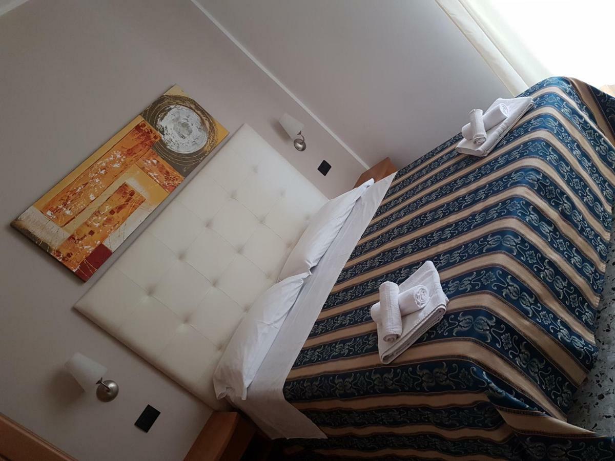 Hotel Bridge Rimini Dış mekan fotoğraf